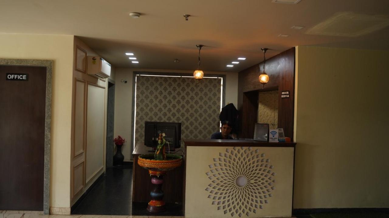 Raas Mahal-Hotel In Jaipur Near Tourist Places Luaran gambar